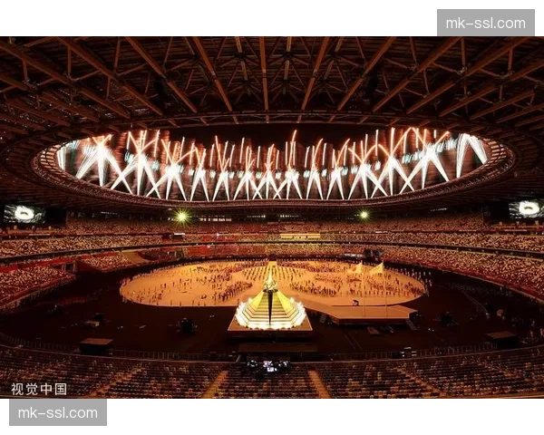 特写：罗马德比中，奥林匹克球场首次为客队球迷区提供母语解说频道