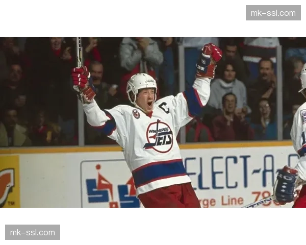 纳什维尔掠夺者队主力门将Juuse Saros进入脑震荡保护程序 纳什维尔掠夺者队主力门将Juuse Saros进入脑震荡保护程序